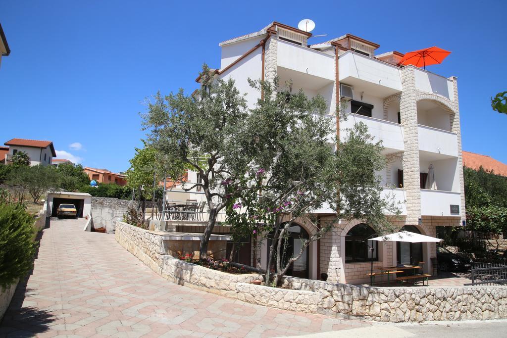 Apartments Kristo Trogir Extérieur photo